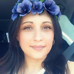 Meet your Posher, Mirta